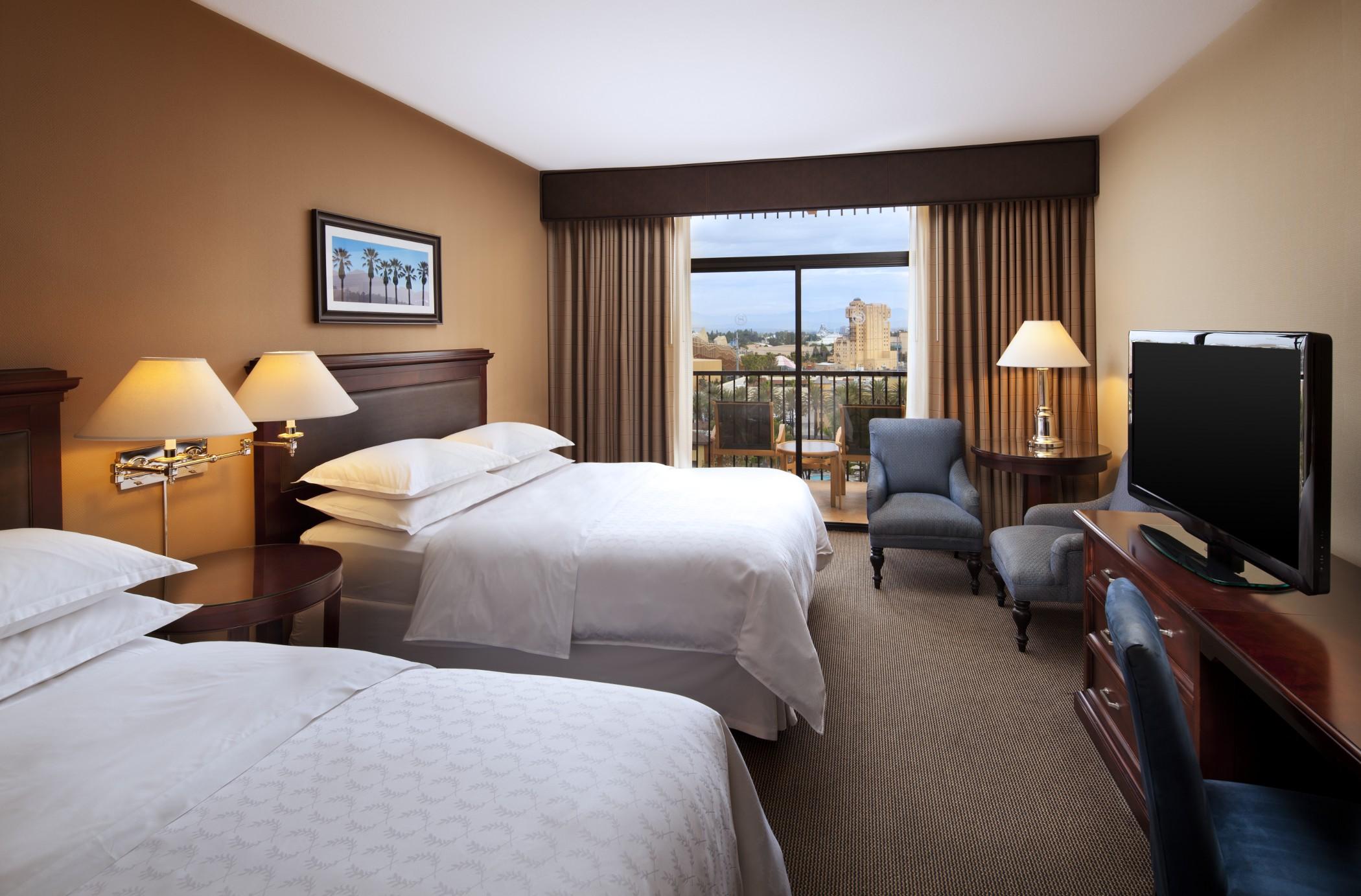 Sheraton Park At The Hotel 4*